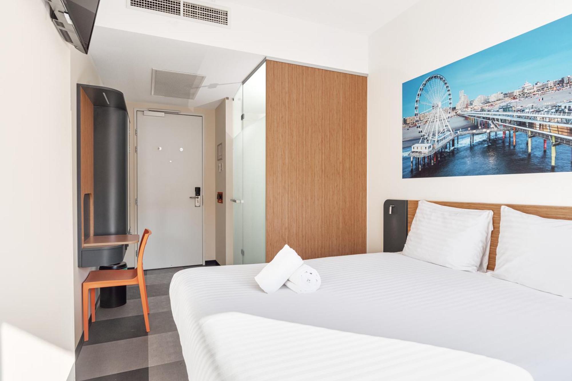 อีซีโฮเต็ล เดอะ เฮก เชเฟนิงเงน บีช Hotel กรุงเฮก ภายนอก รูปภาพ